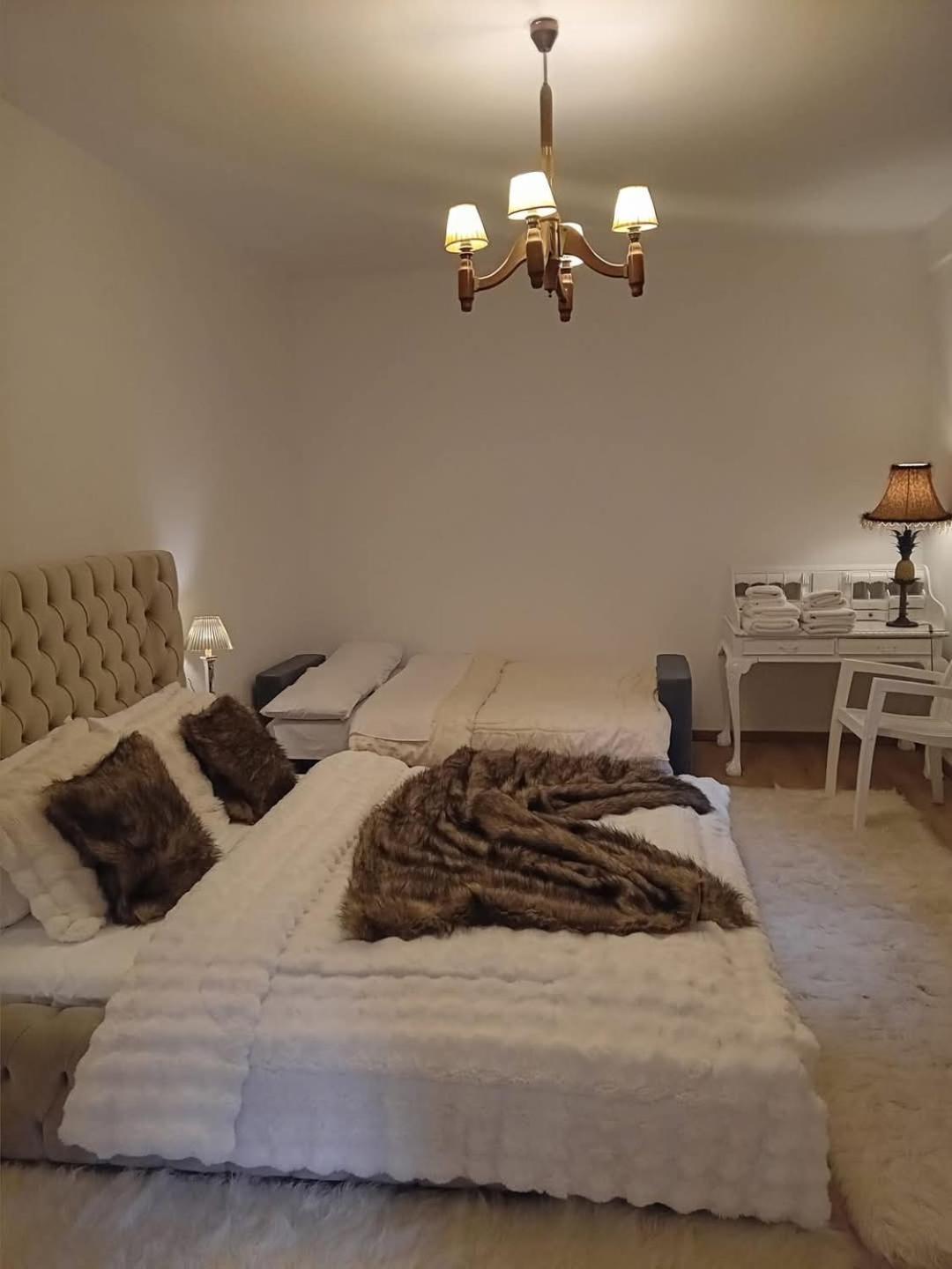 Meteora Grande Luxury Suite & Spa Villa カランバカ エクステリア 写真